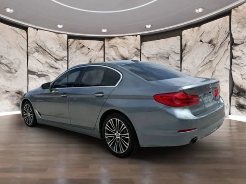 Used 2018 BMW 530i RWD image 4
