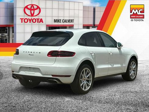 Used 2018 Porsche Macan AWD/4WD image 5