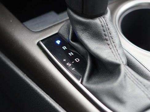 Used 2022 Toyota Camry XSE image 31