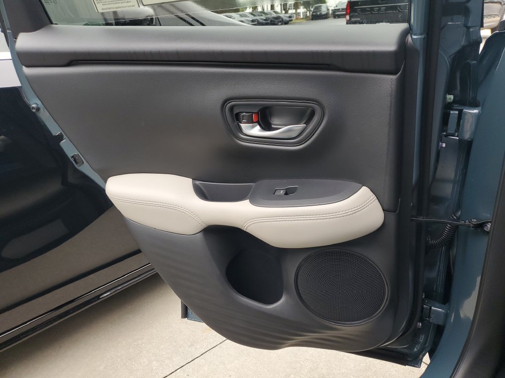 New 2027 Honda HR-V LX image 12