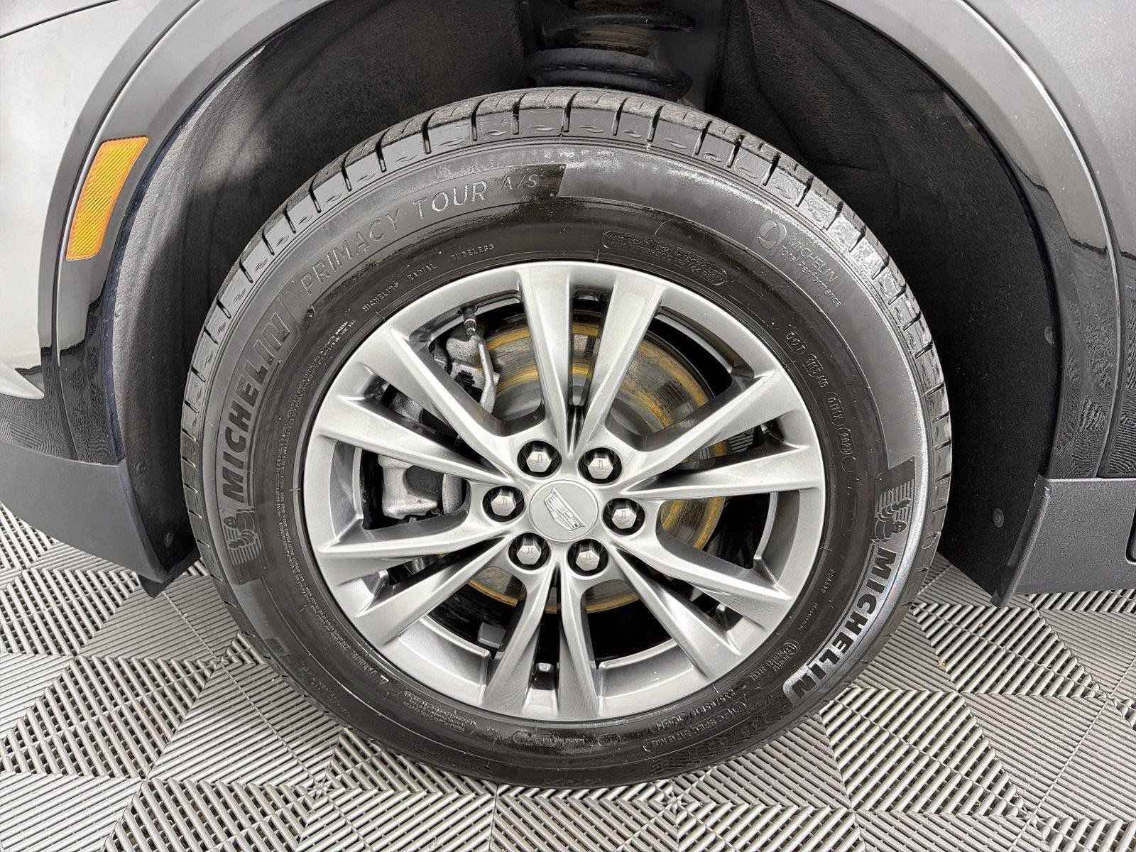 Certified 2023 Cadillac XT5 Premium Luxury w/ LPO, Floor Liner Package FWD image 9