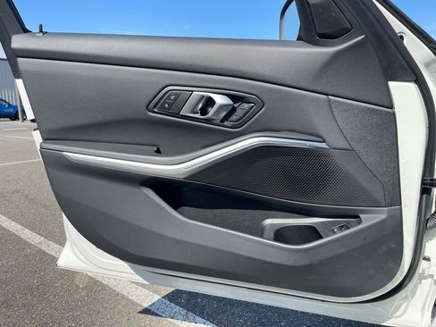 Used 2025 BMW 330i Sedan image 20