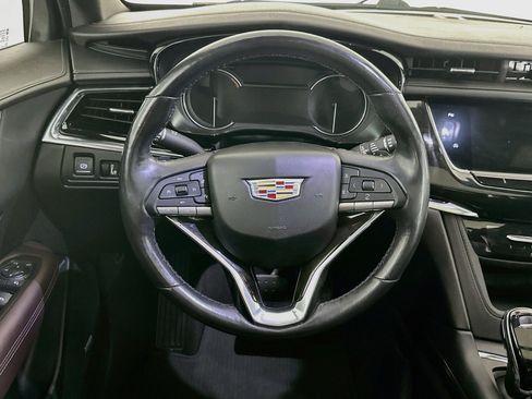 Used 2020 Cadillac XT6 Premium Luxury FWD image 18