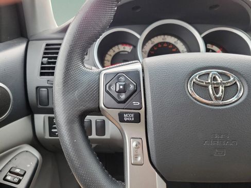 Used 2015 Toyota Tacoma PreRunner image 9