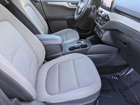 Used 2020 Ford Escape SE image 20