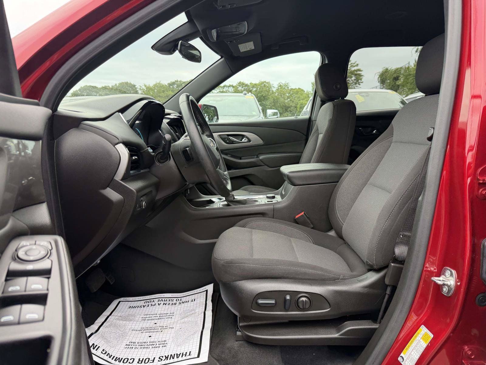 Certified 2023 Chevrolet Traverse LT AWD/4WD image 8