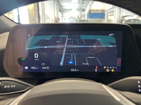 Used 2026 Chevrolet Equinox LT w/ Convenience Package II image 23