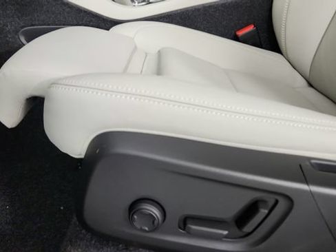 Certified 2026 Volvo XC40 B5 Plus w/ Protection Package Premier AWD/4WD image 14