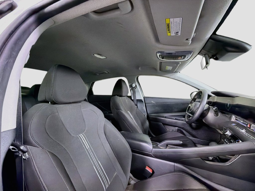 Used 2024 Hyundai Elantra SEL FWD image 22