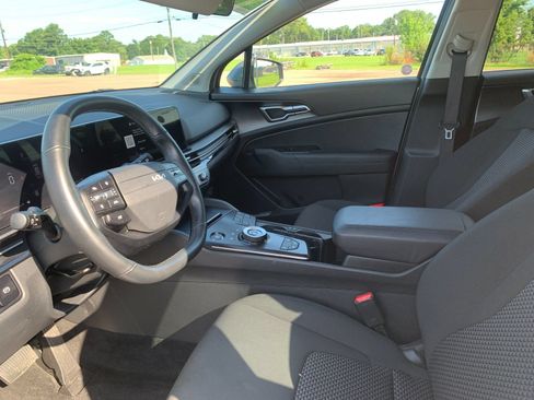 Used 2026 Kia Sportage LX FWD image 12