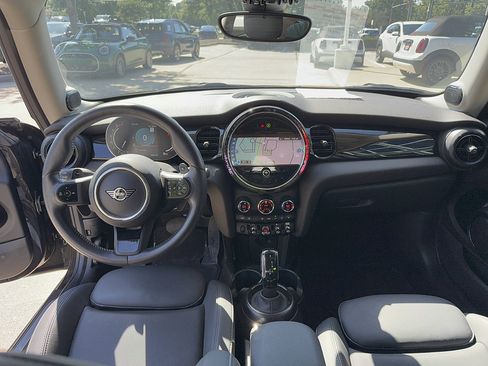 Used 2024 MINI Cooper S FWD image 6