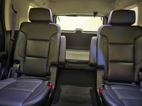 Used 2019 GMC Yukon SLT w/ Graphite Performance Edition AWD/4WD image 28
