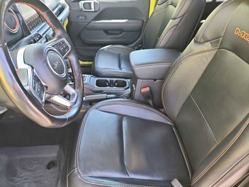 Used 2023 Jeep Gladiator Mojave w/ LED Lighting Group AWD/4WD image 15