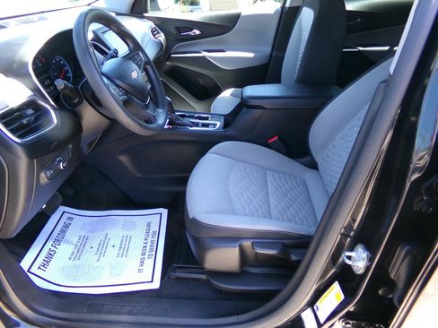Used 2021 Chevrolet Equinox LS FWD image 13