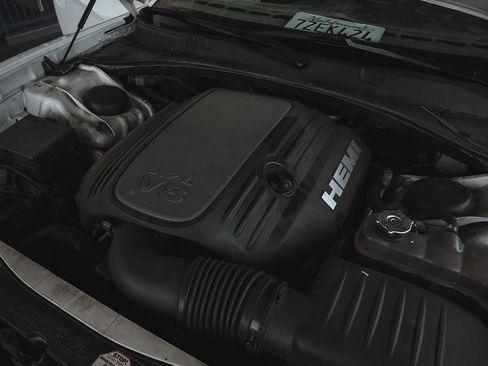 Used 2018 Dodge Charger R/T image 34