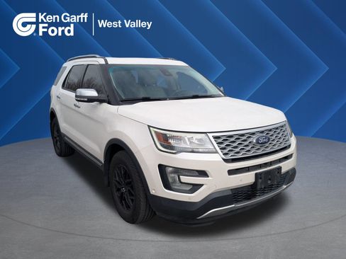 Used 2017 Ford Explorer Platinum image 1