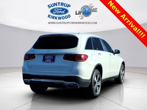 Used 2022 Mercedes-Benz GLC 300 image 3