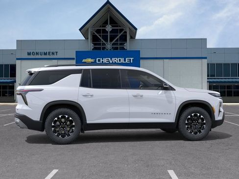 New 2027 Chevrolet Traverse Z71 w/ Enhanced Driving Package AWD/4WD image 5