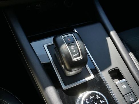 Used 2024 Mitsubishi Outlander SE AWD/4WD image 24