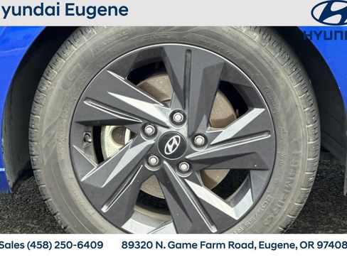 Used 2023 Hyundai Elantra SEL FWD image 33