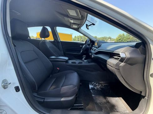 Used 2019 Nissan Altima 2.5 S FWD image 18