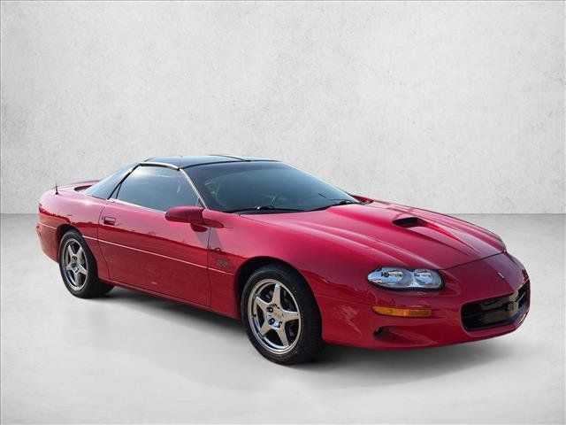 Used 2002 Chevrolet Camaro Z28 w/ SS Performance/Appearance Pkg RWD image 3