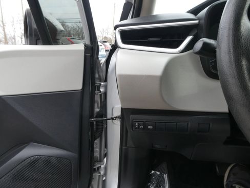 Used 2021 Toyota Corolla LE image 14