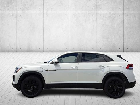 New 2026 Volkswagen Atlas Cross Sport SE FWD image 7