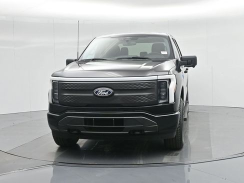 New 2025 Ford F150 Lightning XLT image 57