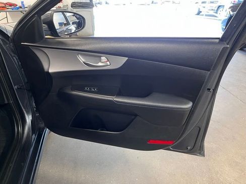 Used 2023 Kia Forte LXS FWD image 12