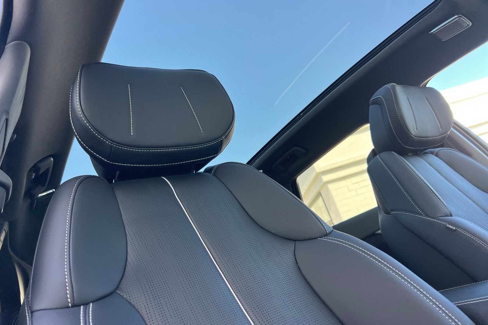 Used 2026 Cadillac Optiq Sport 2 w/ LPO, Floor Liner Package RWD image 19