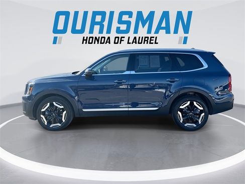 Used 2024 Kia Telluride S w/ S Sunroof Package image 5