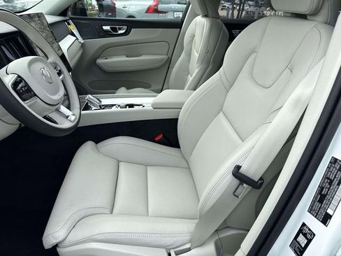New 2026 Volvo XC60 B5 Ultra w/ Climate Package image 20