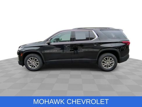 Used 2023 Chevrolet Traverse LT w/ Rear Camera Mirror Package AWD/4WD image 5