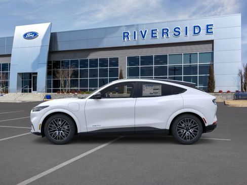 New 2026 Ford Mustang Mach-E Premium image 4