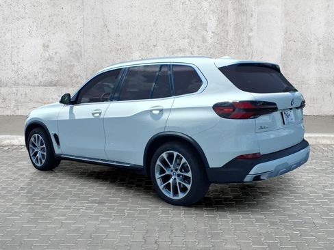Used 2026 BMW X5 xDrive40i AWD/4WD image 9