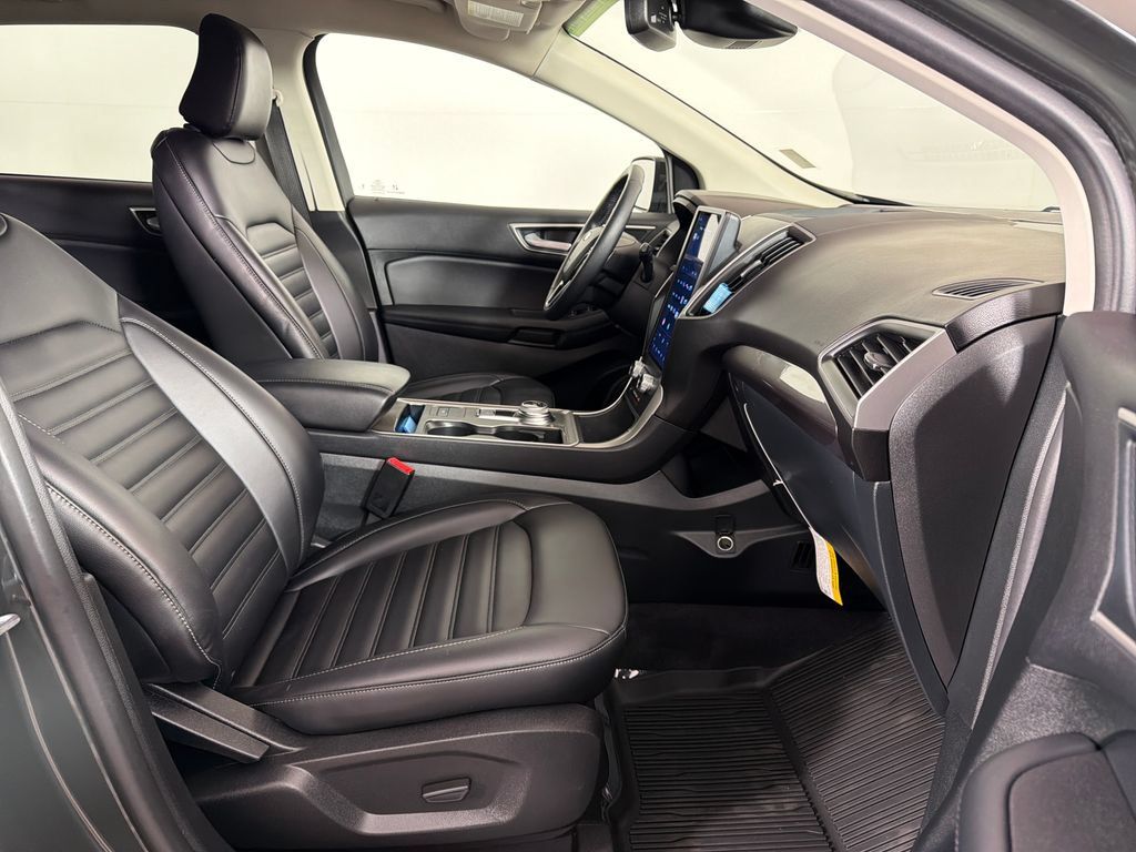 Used 2024 Ford Edge SEL w/ Convenience Package AWD/4WD image 21