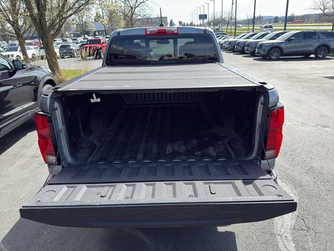Used 2023 Chevrolet Colorado Z71 w/ Z71 Convenience Package 2 image 7
