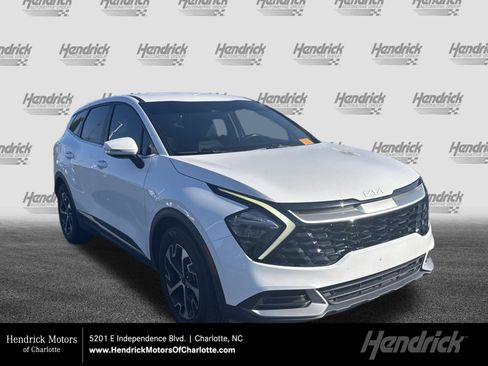 Used 2023 Kia Sportage EX FWD image 1