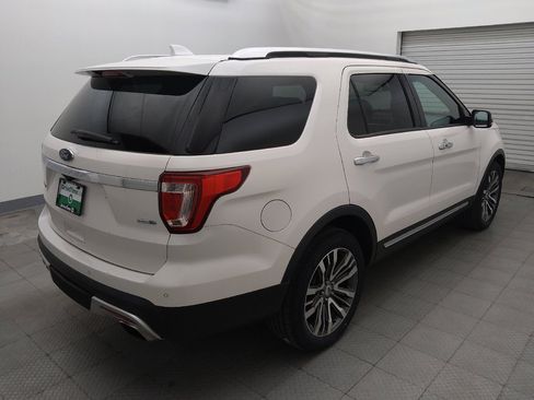 Used 2017 Ford Explorer Platinum AWD/4WD image 9