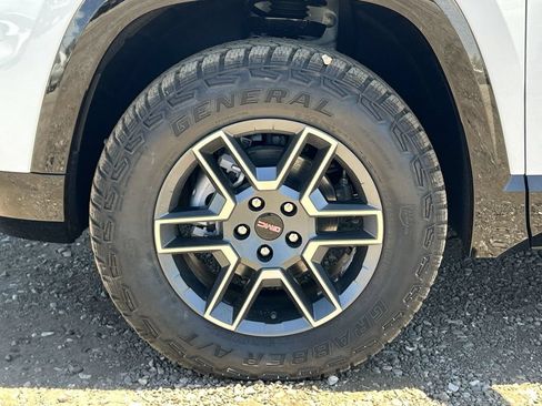 New 2026 GMC Terrain AT4 w/ Convenience Package III AWD/4WD image 33