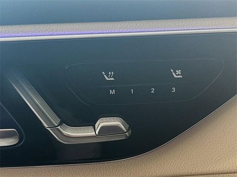 Certified 2025 Mercedes-Benz C 300 Sedan image 20