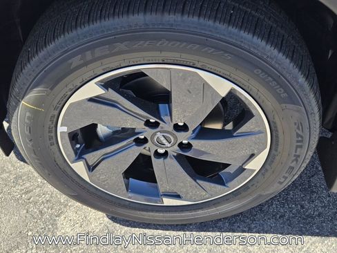 New 2026 Nissan Rogue SV image 5