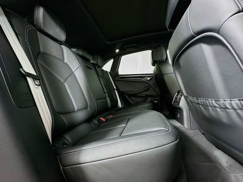 New 2026 Porsche Macan image 29