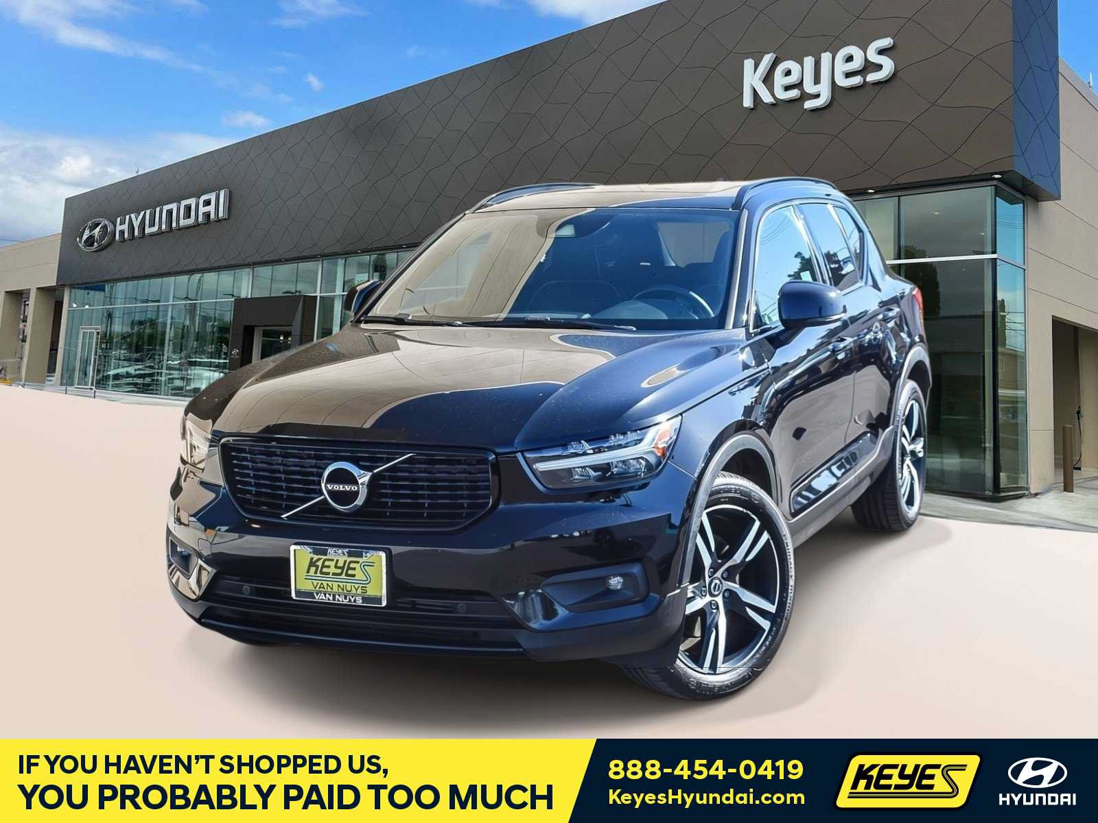 Used 2021 Volvo XC40 T5 R-Design AWD/4WD image 1
