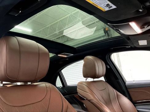 Used 2018 Mercedes-Benz S 560 4MATIC Sedan image 29