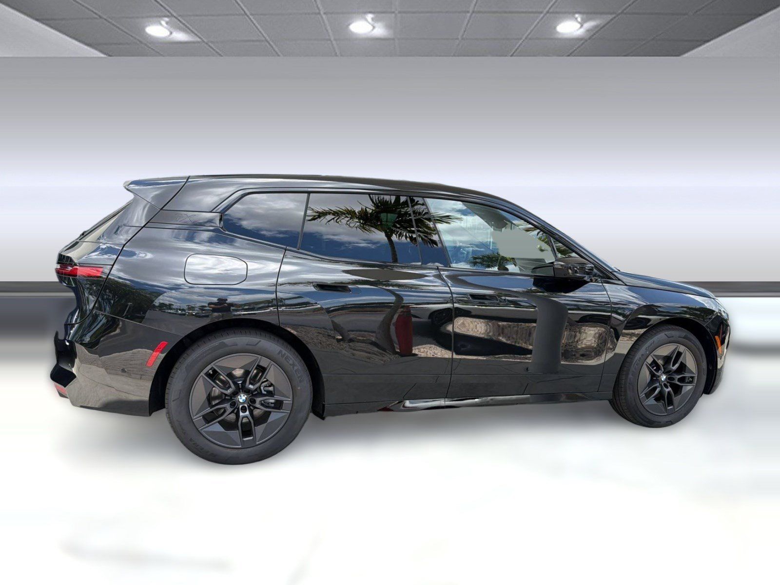 Used 2026 BMW iX xDrive60 w/ Premium Package AWD/4WD image 8