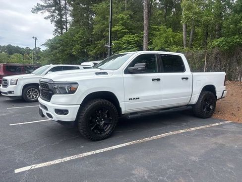Used 2024 RAM 1500 Big Horn AWD/4WD image 2