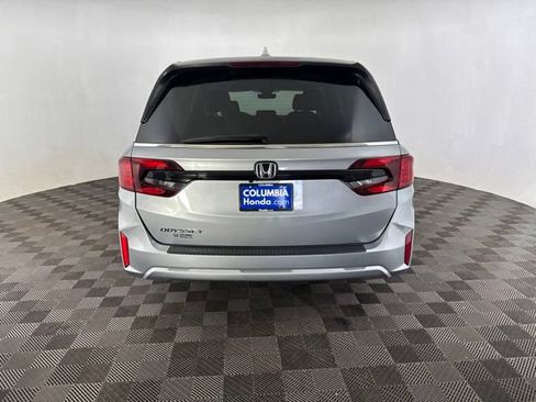 Certified 2025 Honda Odyssey EX-L image 6