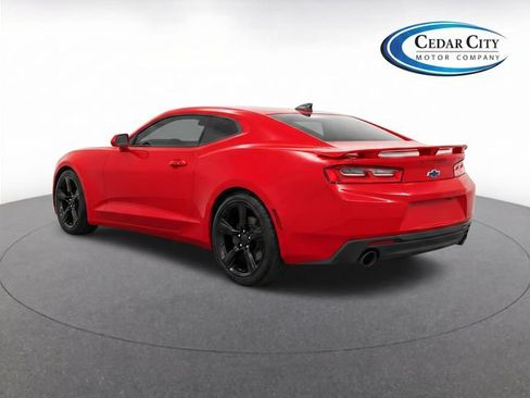 Used 2018 Chevrolet Camaro LT RWD image 3